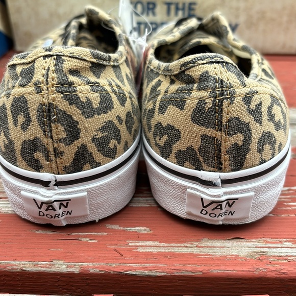 Vans Women's Authentic Van Doren 'Leopard' - Picture 6 of 8